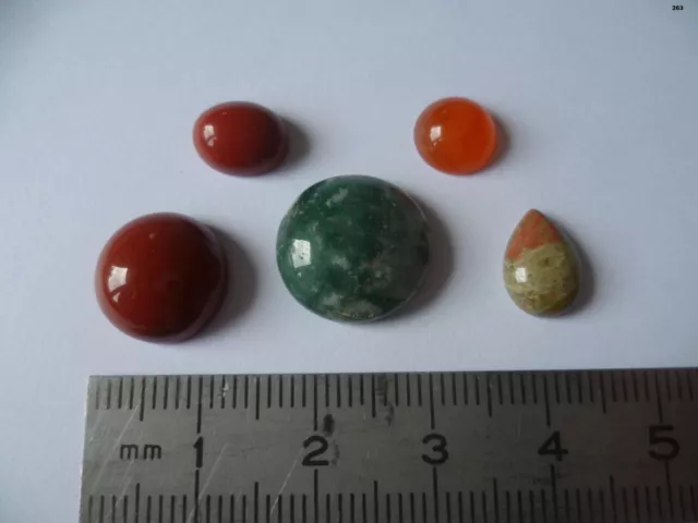 Lot De 5  Cabochons  En Pierre