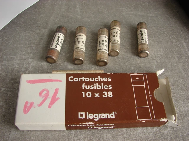Lot De 3 Cartouches Fusibles Legrand Ébénoïd - 10A, 16A, 20A, 32A - Occasion Testés