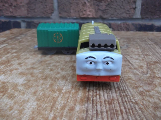 THOMAS THE TANK Engine & Friends Motorized Trackmaster Revolution ...