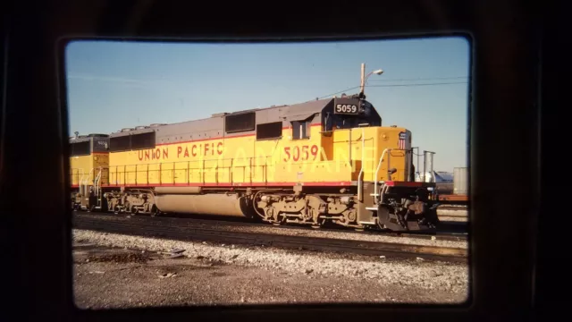 T1115 TRAIN SLIDE Railroad MAIN Line UNION PACIFIC 5059 SD50 DOLTON IL 1989