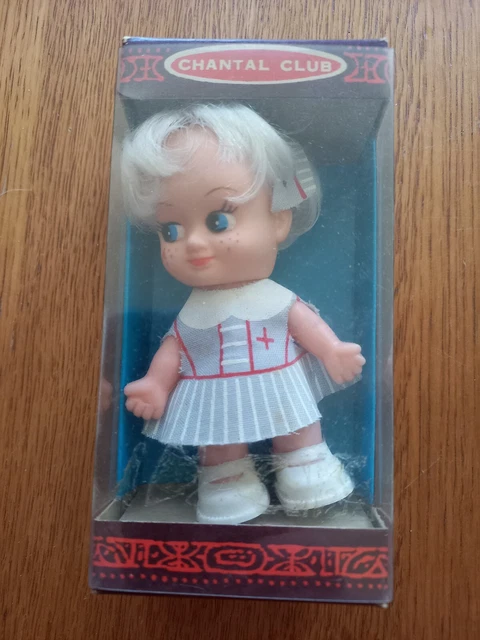 Poupée de collection des années 70 - Canada