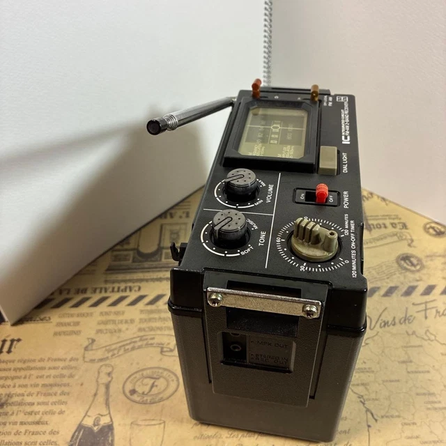 RADIO NACIONAL PANASONIC RF-727 COUGAR Nº 5 AM SW Reparada Probada