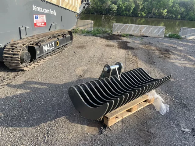 72" Oriel Rake