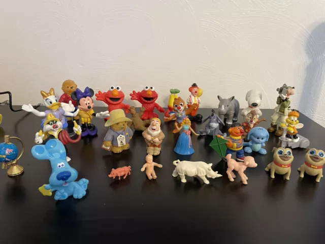 Junk Drawer Mini Figures, Various Brands and sizes, Minny, Mickey, Elmo, Clowns