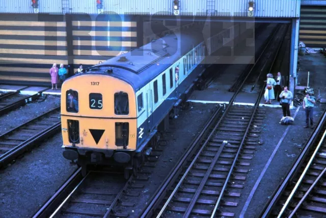 35mm Slide BR British Railways Diesel DEMU Class 207 1317 Stewarts Lane 1985