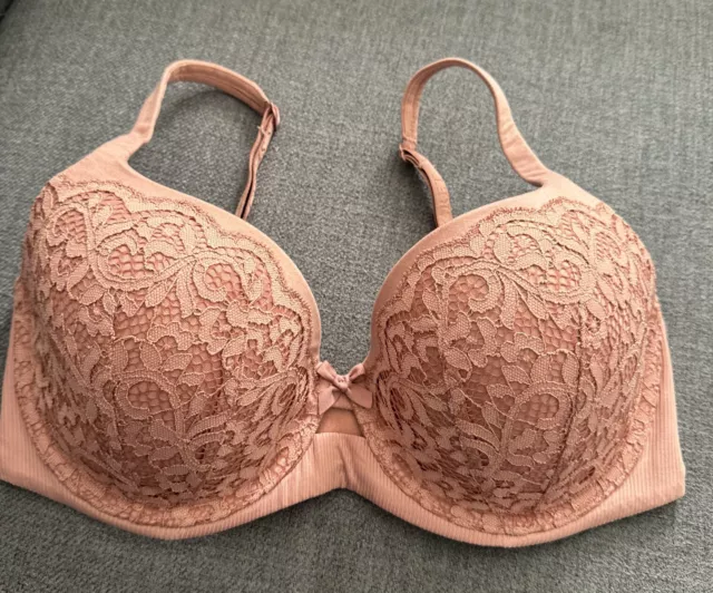 New Without Tags Victoria's Secret Bra Size 32DD Perfect Shape Lined  Underwire