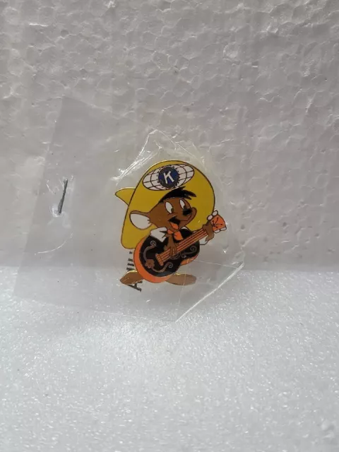 Speedy Gonzales The Mouse Cartoon Character Metal Enamel 1.2 Inches Tall Pin