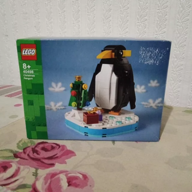 LEGO CREATOR: Seasonal Christmas Penguin (40498) NEW Just Damaged Box