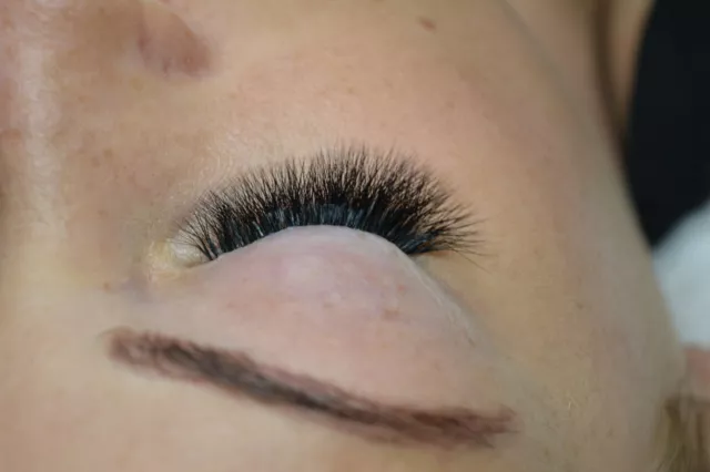 Extensions individuelles de cils semi-permanentes | cils lâches Loventure 2