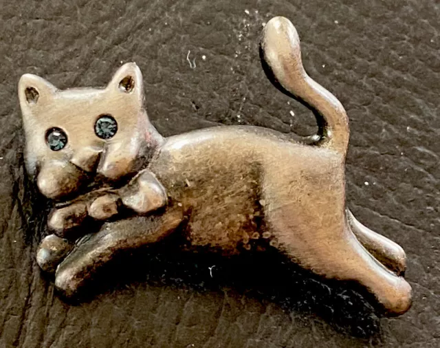 Hübsche Antike  silberfarbene Brosche Katze (k4)