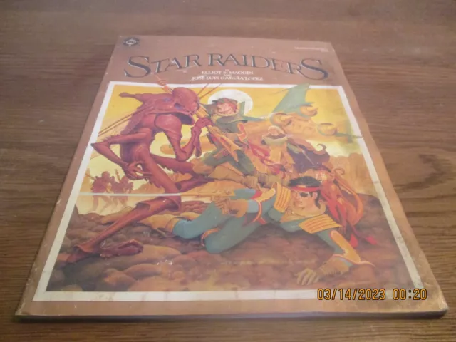 "Star Raiders" Dc Comics Graphic Novel Book