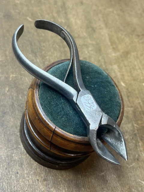 OUTILS ANCIENS - ART POPULAIRE :: Ciseaux de maquignon