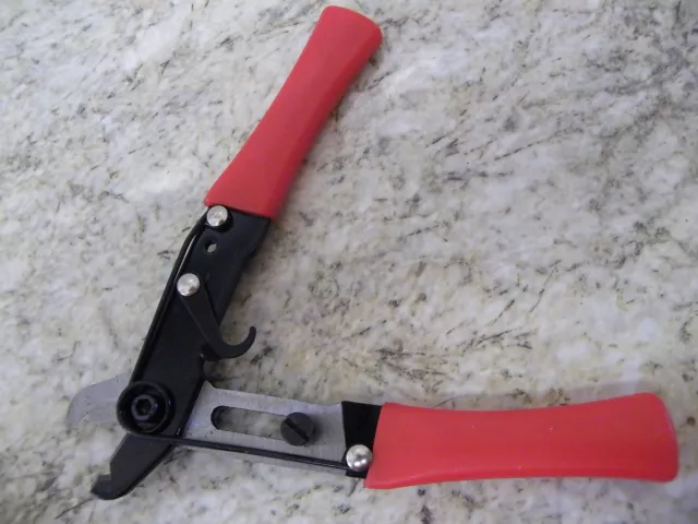 Miniature 5" Side Wire Cutter & Stripper Electronics similar to BIB 3648 84g 837