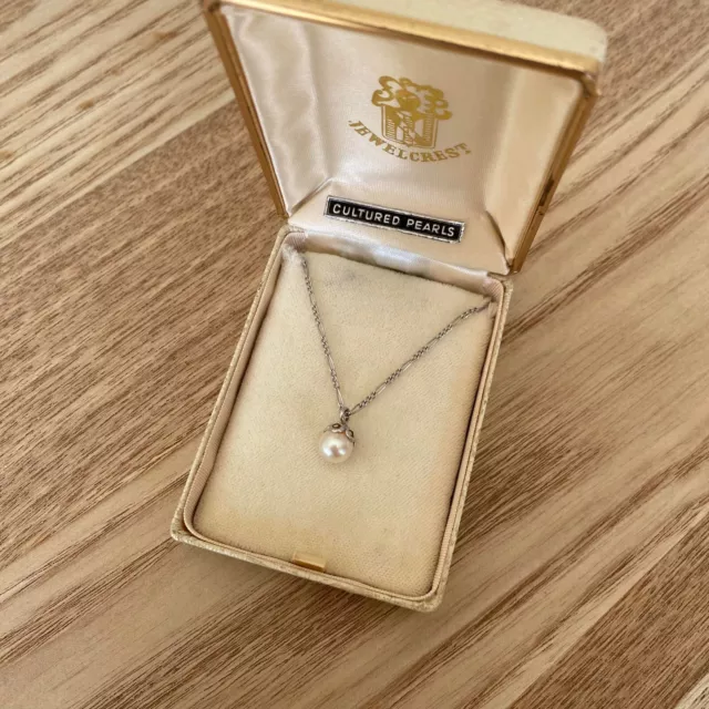 Vintage Jewel Crest Jewellery Box With Pearl Pendant Necklace