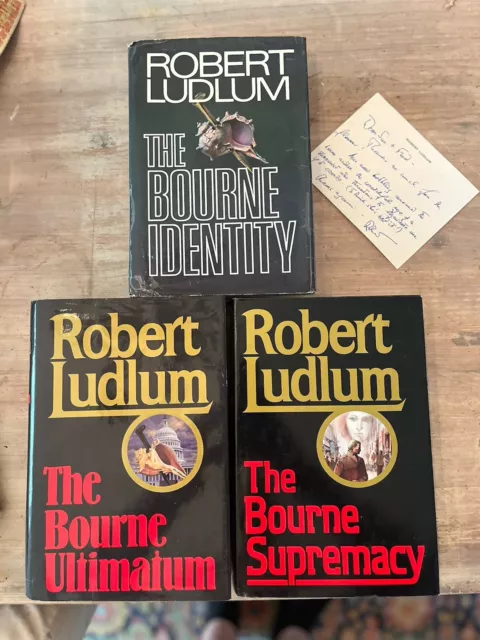 SIGNED The Bourne Identity Robert Ludlum 1980-Full Trilogy-Rare Inscription Card