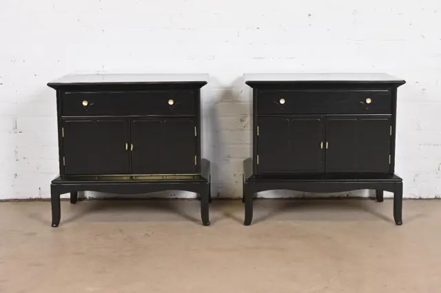 Thomasville Mid-Century Modern Hollywood Regency Black Lacquered Nightstands