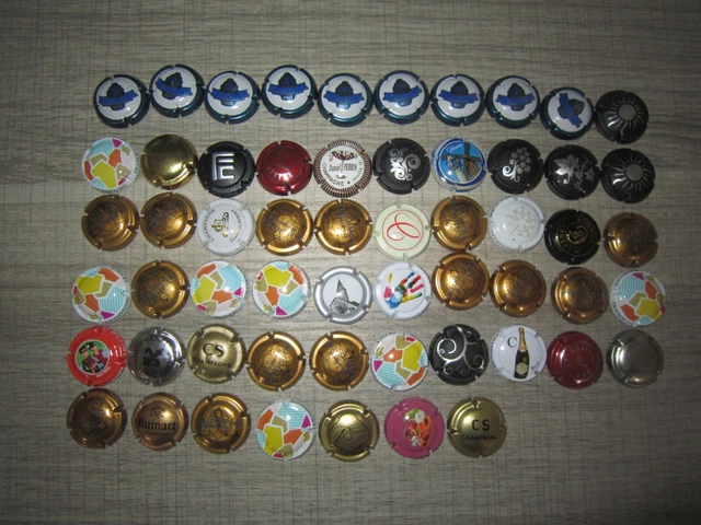 Lot De 57 Capsules De Champagne Et Autre