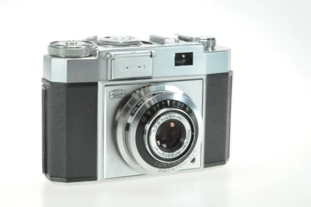 Zeiss Ikon Contina IIa 527/24 Rangefinder Camera w/45mm f2.8 Novicar Lens #G718