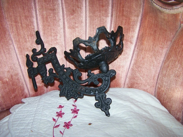 Victorian Style Cast Iron Oil Lamp swing arm without Bracket Used