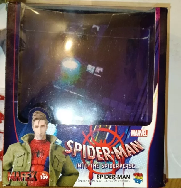 Mafex 109 Spider-Man Peter B. Parker Into the Spider-Verse Figur 3