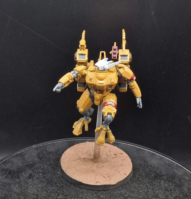 Well Painted Warhammer 40k tau empire commander Warhammer 40,000 games workshop