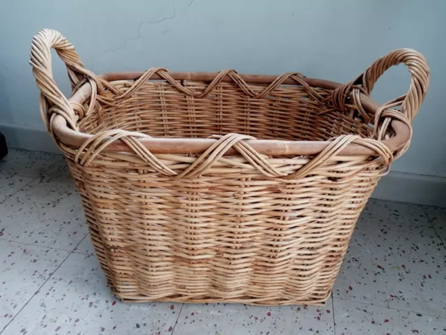 Large Woven Wicker Basket Log Basket Rectangular, Handles 19 x 15 x 12 in Used