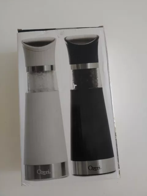 WolfGang Puck Electric Dual Salt and Pepper &Gravity Spice Mill Never Used