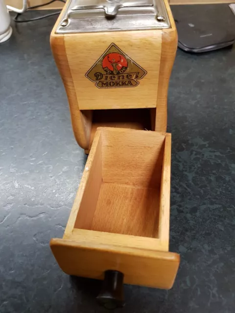 Alte Pe De Dienes Mokkamühle Kaffeemühle helles Holz antik Deko Sammler Objekt