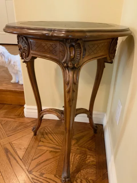 🐞VIntage 3 Leg TradiTionAL Spanish 2Tone Wood pedestal SIde ACCENT TABLE