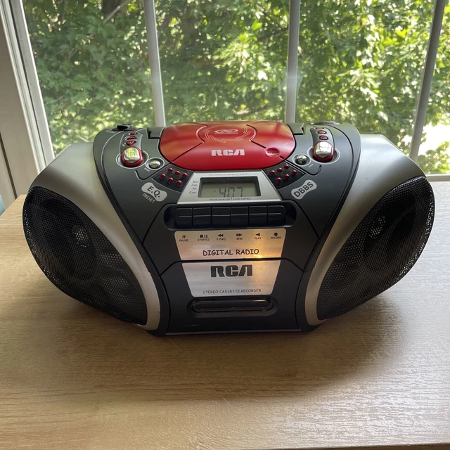 RCA BOOMBOX MODEL No. RCD134B Cassette AM/FM Stereo *CD Player Not