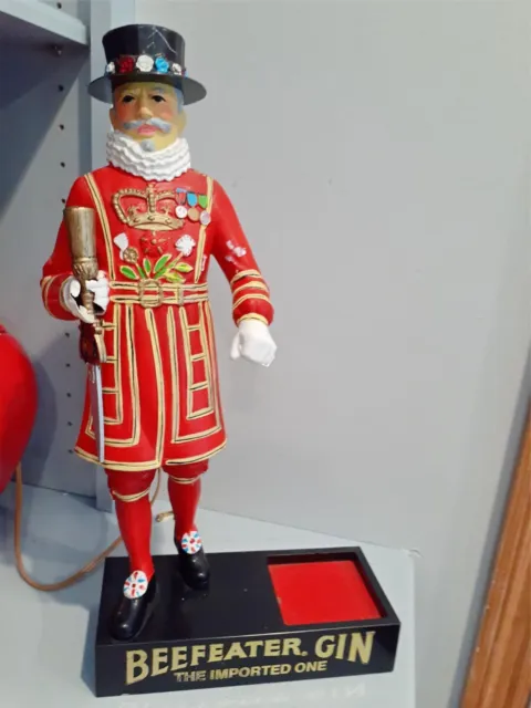 Vintage Beefeater Gin British Guard Bar Store Display Figurine Advertising