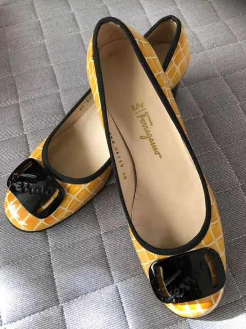 Salvatore Ferragamo Pumps Heel Leather Yellow x Black 7.5 06642c