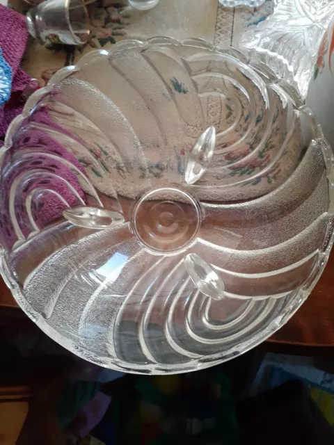 large vintage swirl pattern bowl 20cm diameter clear glass