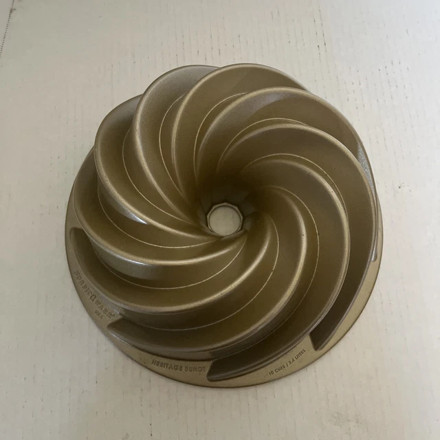 Nordic Ware Heritage Bundt Baking Pan 10 Cup Cast Aluminum Non Stick New