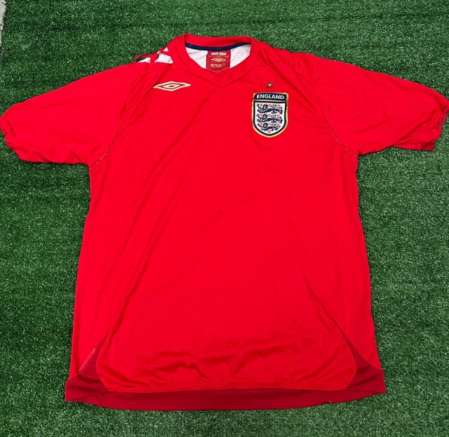 UMBRO ENGLAND 2006 AWAY `BECKHAM` JERSEY RED - Soccer Plus