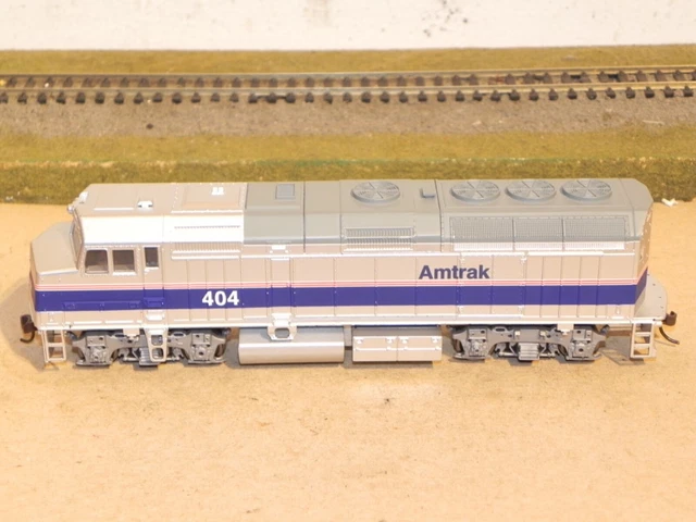 Échelle H0 - Walthers Locomotive Diesel EMD F40PH Amtrak - 9467 Neu Échelle H0 - Walthers Locomotive Diesel EMD F40PH Amtrak - 9467 Neu