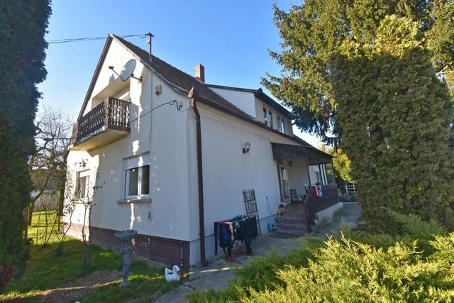 Renoviertes Haus mit Pool ca 30 Minuten vom Plattensee auch für Tierhaltung