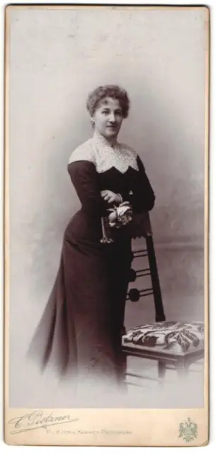 Photography studio Pietzner, Vienna, housewife in black dress with lace