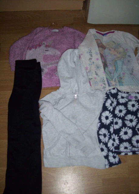 Girl's bundle  clothing.Age 6-7 years.Trousers, tops,hoodie,jumper.Free Postage! 3