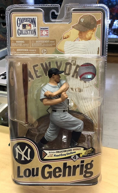 McFarlane Series 8 - LOU GEHRIG - Cooperstown Collection #946/2000 - Very Nice!