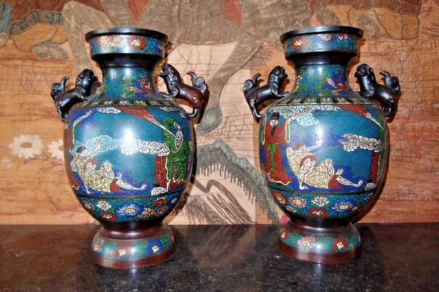 Paire de vases Japonais en Bronze Meiji XIXème