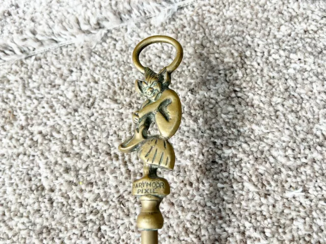 Vintage Antique Brass Toasting Fork Dartmoor Pixie Design Handle