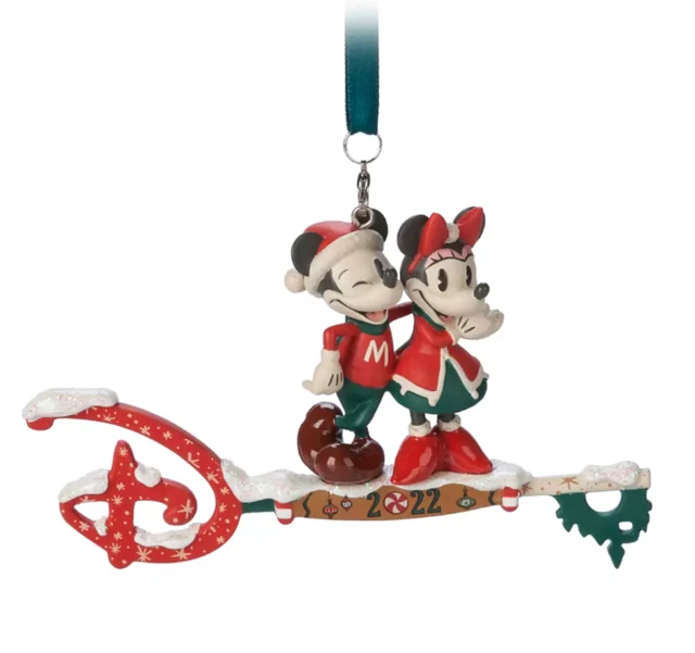 DISNEY PARKS MICKEY and Minnie Mouse Collectible Key 2022 Sketchbook