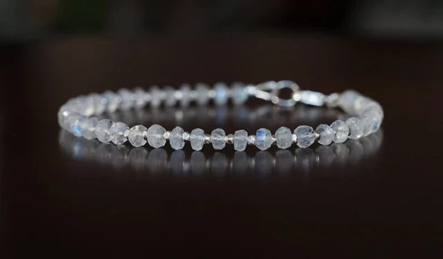 Véritable Bleu Flashy A Arc-en-Ciel Lune 3.5-4MM Rondelle à Facettes Bracelet