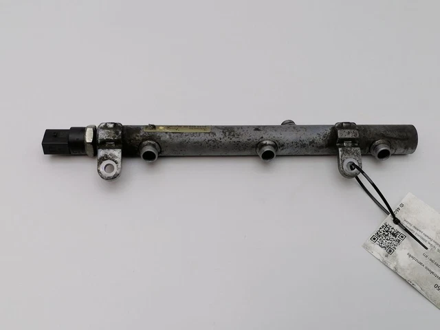 Mercedes-Benz Kraftstoffverteiler Einspritzleiste Verteilerrohr 0281002504