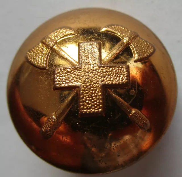 Bouton doré à la croix et aux 2 haches croisées Sapeurs Pompiers Suisse, 21 mm