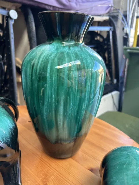 blue mountain pottery vase
