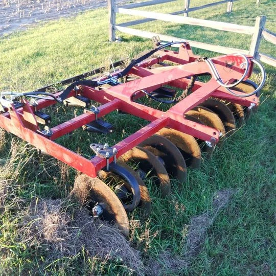 IHC 4400 Style 3 Point Mulch Finisher/Vibrashank Field Cultivator
