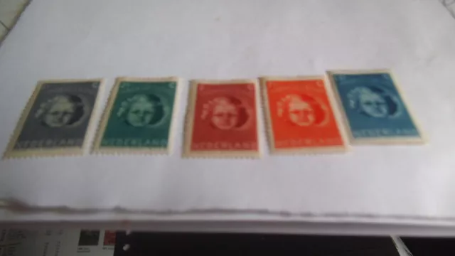 Nederland 1945 child welfare stamp set 611- 615 lmm