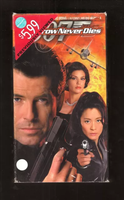 GoldenEye--James Bond Film--Pierce Brosnan--Michelle Yeoh--Judi Dench--VHS Video